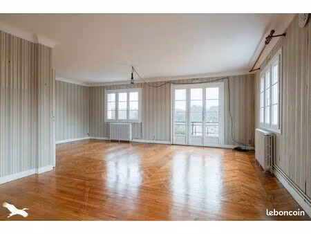 pavillon 7 pièces 151 m²