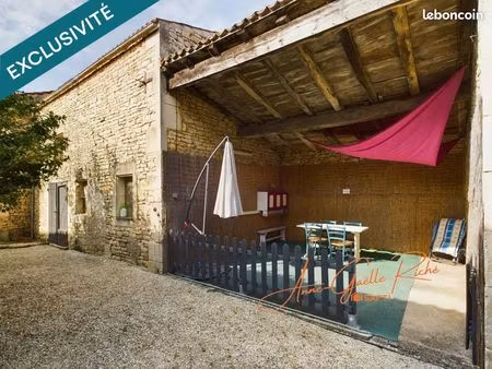 maison 8 pièces 246 m²