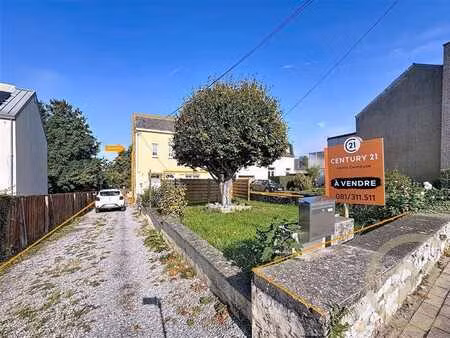 appartement duplex avec jardin et terrasse dans un quartier