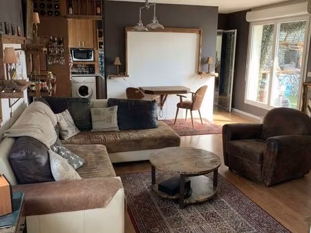 lormont appartement 2p 53m2 + parking ss + balcon