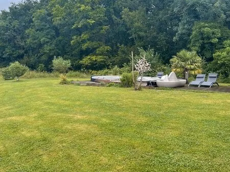 ? a vendre – entrepôt/maison de 1 200 m² à breuillet