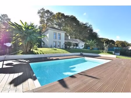 maison 6 pièces 142 m²