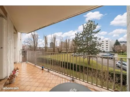 appartement 4 pièces 90 m²