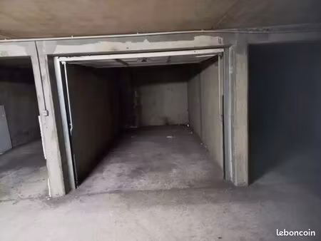 box centre mantes la jolie à vendre