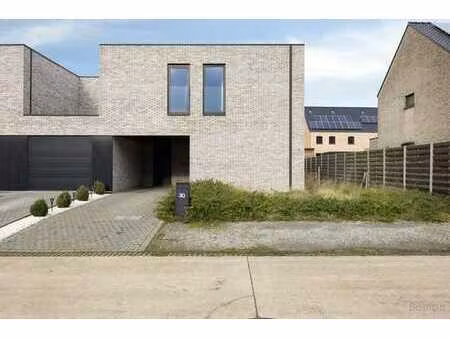 halfopen ben-woning te koop in olmen