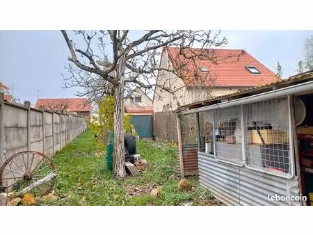 terrain 466 m² limay