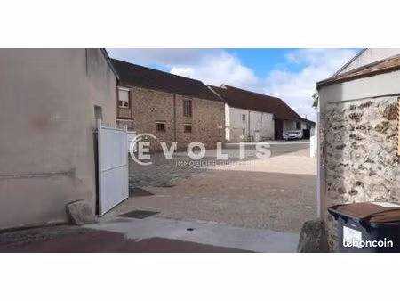 local d'activité 82 m²