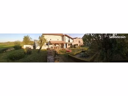 maison 10 pièces 147 m²