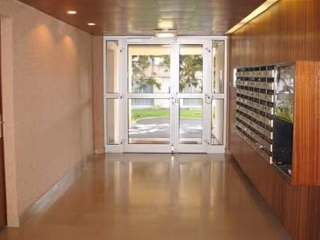 studio de standing résidence arduinna hyper centre sécurisé chauffage et parking compris