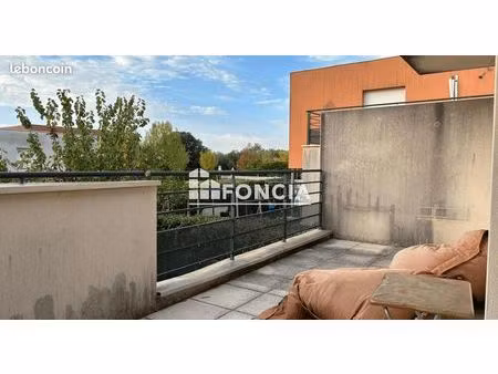 t2 malbosc + terrasse + garage