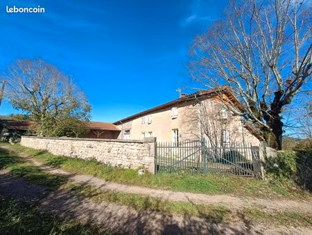 maison 5 pièces 160 m²