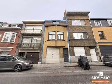 maison 3ch – beaux volumes – garage + balcon