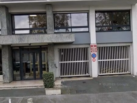 2 places de parking à louer - résidence sécurisée