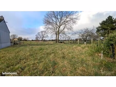 terrain 966 m² pendé