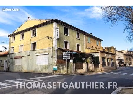 immeuble 402 m² mormoiron