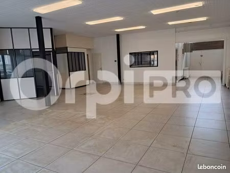 local commercial 160 m²