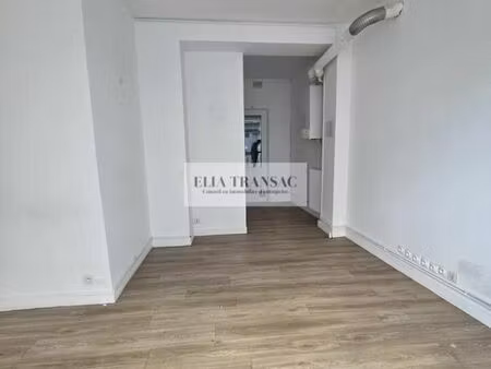 local commercial 106 m²