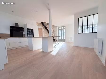 maison 5 pièces 106 m²