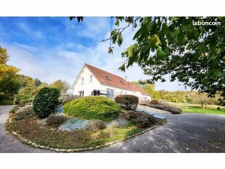 maison 8 pièces 215 m²