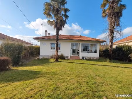 maison à louer -bail meublé- soumoulou centre