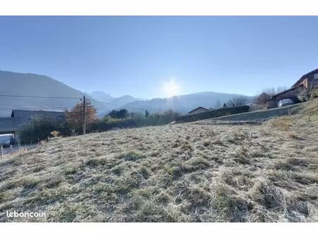 terrain 918 m² allevard