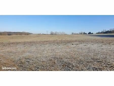 terrain 1 087 m² l isle jourdain