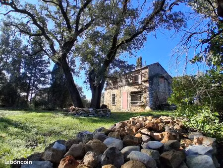 petit coin de paradis en bord d'hérault : mas authentique sur près d'un hectare