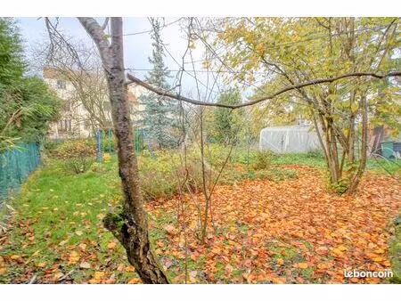 terrain 1 pièce 475 m²