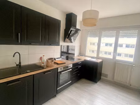 location appartement 2 pièces 53m²