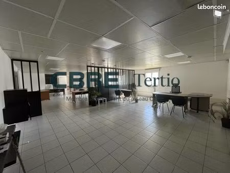 local commercial 263 m²