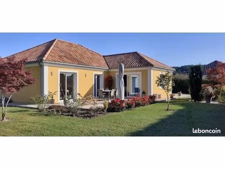 maison provençale de plain-pied – quartier calme  proche centre de pau