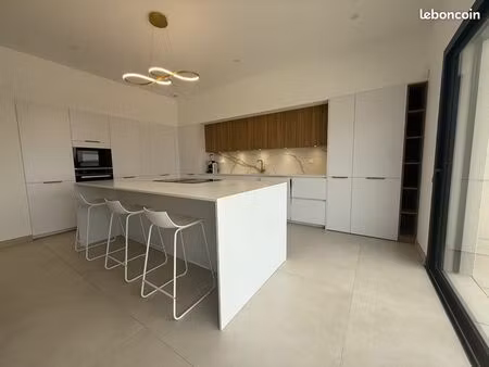 maison 6 pièces 150m2