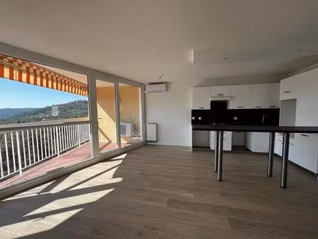 location appartement 3 pièces 60m² carros 06510