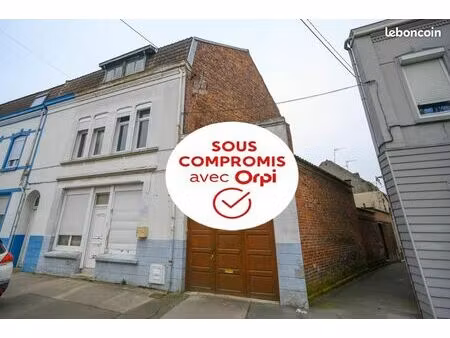 immeuble 5 pièces 130 m²