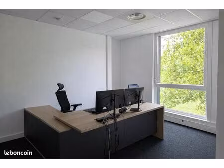 locaux professionnels 167 m² / strasbourg / rue hochfelden / parkings / fibre & climatisat