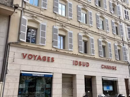 location local professionnel 275m² marseille 1er