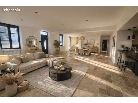 longère 6 pièces 149 m²