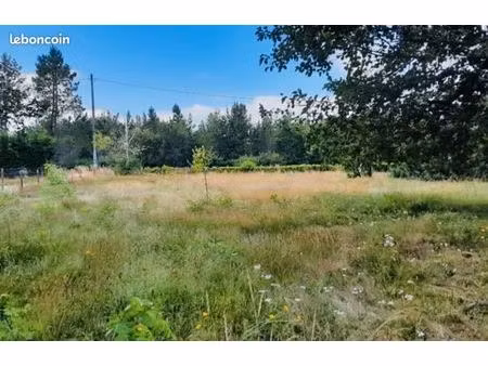 terrain 696 m² le porge