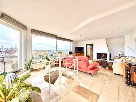 penthouse (duplex inversé) - terrasses - garage - cave
