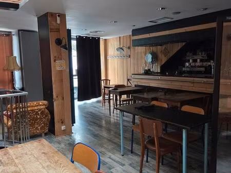 murs bar restaurant emplacement numéro 1