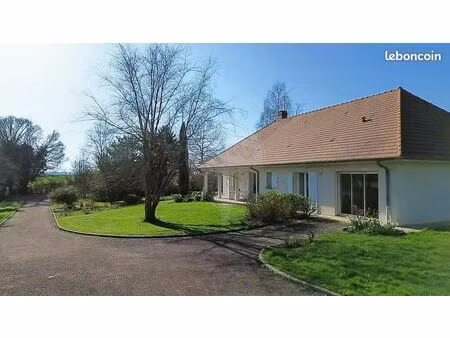 maison 7 pièces 150 m²