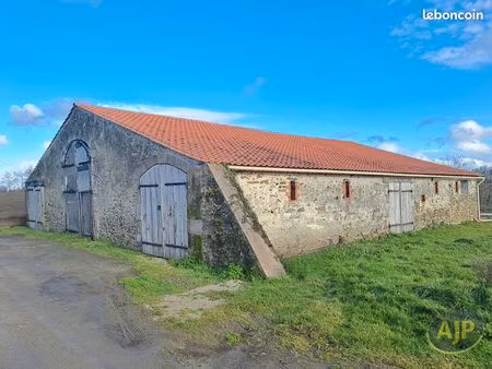 grange 2 pièces 260 m²