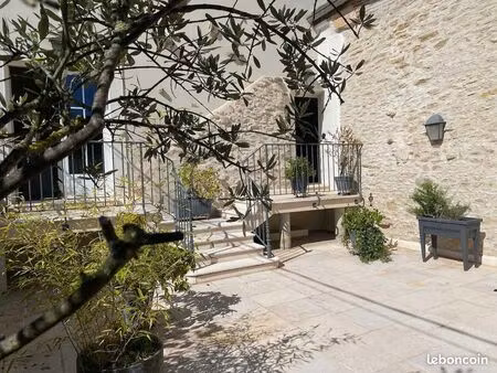 maison 11 pièces 244 m²