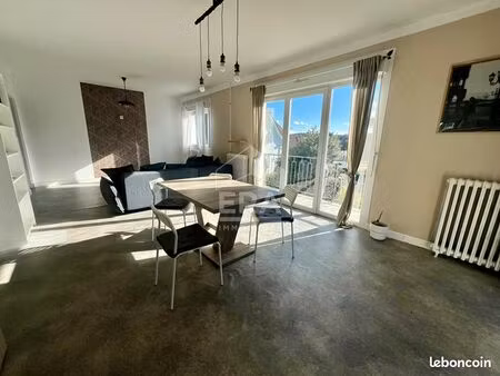 appartement 3 pièces 94 m²