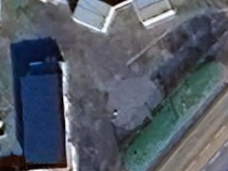 terrain 100 % constructible bâtiment existant de 140m2