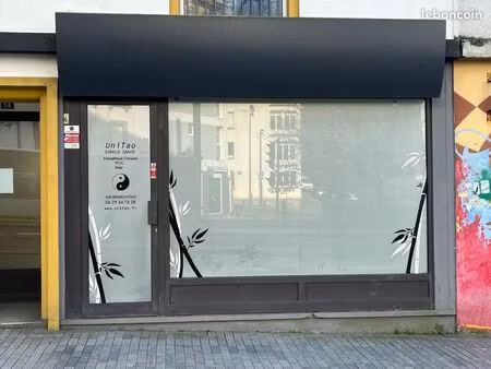 local commercial proche centre siam