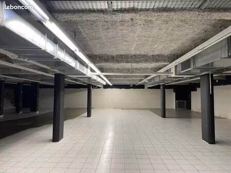 local commercial 547 m²