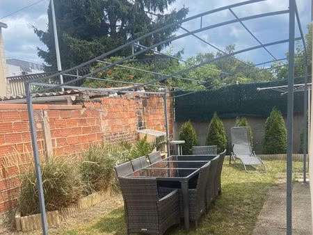 pavillon individuel avec jardin