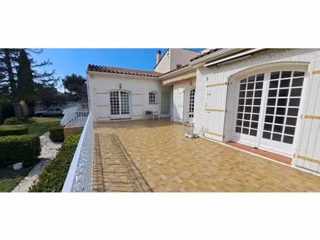 vente villa t4 avec deux garages doubles  4 faces  et piscine 66430 bompas.