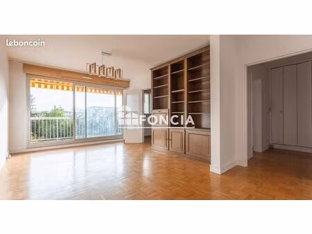 fontenay – spacieux 3 pièces de 71 m² avec balcon  parking et cave